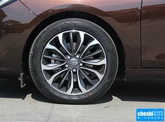 2015款 1.8T 自动 尊贵版