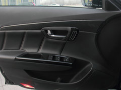 2015款 1.8T 自动 至尊版
