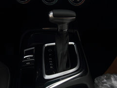 2015款 1.8T 自动 至尊版
