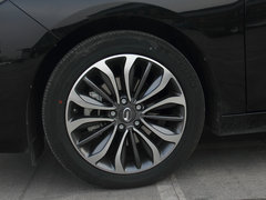 2015款 1.8T 自动 至尊版