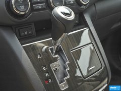 2015款 2.5L 自动 领航版