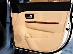 2014款 330 1.5L 手动 舒适型DK15-01
