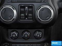 2015款 3.6L 自动 四门版 Rubicon