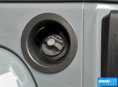 2015款 3.0L 自动 四门版 Sahara
