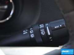 2015款 3.0L 自动 四门版 Sahara