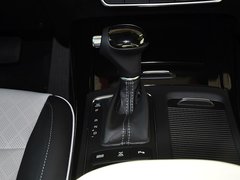2015款 索兰托 2.4L GDI 汽油4WD精英版 7座 国V