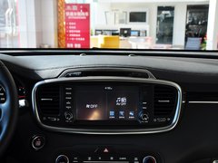 2015款 索兰托 2.4L GDI 汽油4WD精英版 7座 国V
