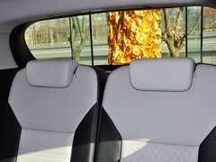 2015款 索兰托 2.4L GDI 汽油4WD精英版 7座 国V