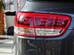2015款 索兰托 2.4L GDI 汽油4WD精英版 7座 国V