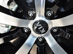 2015款 索兰托 2.4L GDI 汽油4WD精英版 7座 国V
