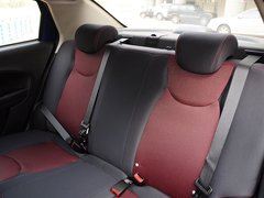 2015款 1.5L 手动 三厢精英型