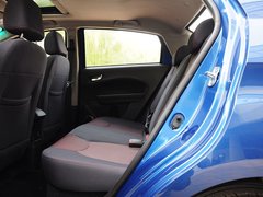 2015款 1.5L 手动 三厢精英型