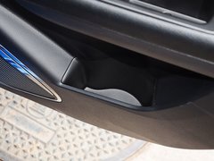 2015款 1.5L 手动 三厢精英型