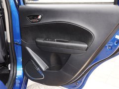 2015款 1.5L 手动 三厢精英型
