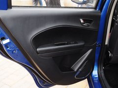 2015款 1.5L 手动 三厢精英型