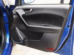 2015款 1.5L 手动 三厢精英型