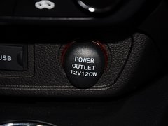 2015款 1.5L 手动 三厢精英型