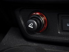 2015款 1.5L 手动 两厢进取型