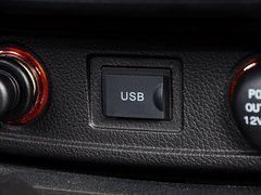 2015款 1.5L 手动 两厢进取型