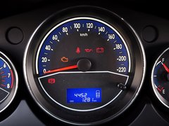 2015款 1.5L 手动 两厢进取型
