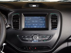 2015款 1.5L 手动 两厢进取型