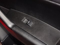 2015款 1.5L 手动 两厢进取型