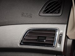 2015款 1.5L 手动 两厢进取型