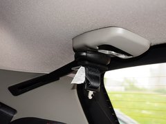 2015款 1.5L 手动 两厢进取型