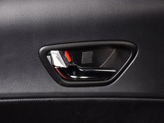2015款 1.5L 手动 两厢进取型