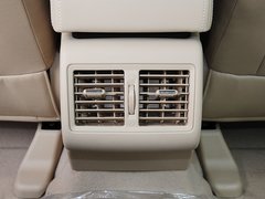 2015款 2.0L 自动 尊贵型