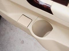 2015款 2.0L 自动 尊贵型