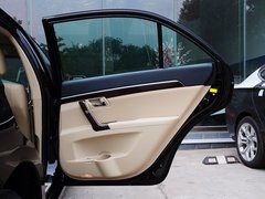 2015款 2.0L 自动 尊贵型