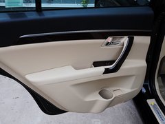 2015款 2.0L 自动 尊贵型