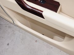 2015款 2.0L 自动 尊贵型