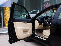 2015款 2.0L 自动 尊贵型