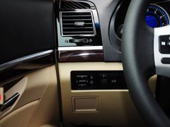 2015款 2.0L 自动 尊贵型