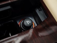 2015款 2.0L 自动 尊贵型