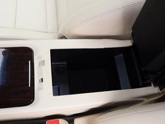 2015款 2.0L 自动 尊贵型