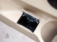2015款 2.0L 自动 尊贵型