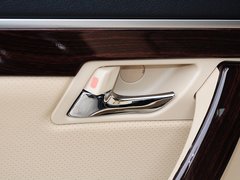 2015款 2.0L 自动 尊贵型