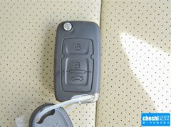 2015款 2.0L 自动 尊贵型