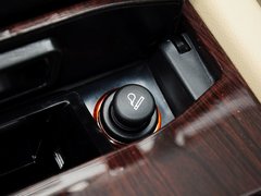 2015款 2.0L 自动 精英型