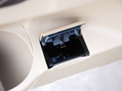 2015款 2.0L 自动 精英型