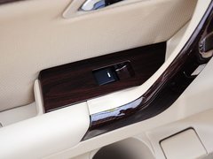 2015款 2.0L 自动 精英型