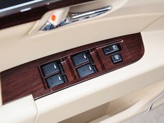 2015款 2.0L 自动 精英型