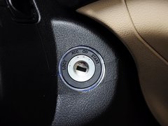 2015款 2.0L 手动 精英型