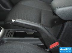 2015款 1.6L 自动 两驱GLS