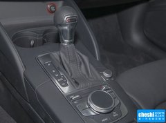 2015款 Limousine 45 TFSI S line 豪华型