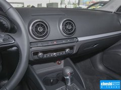 2015款 Limousine 45 TFSI S line 豪华型