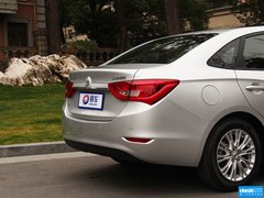 2015款 18T 双离合 豪华型